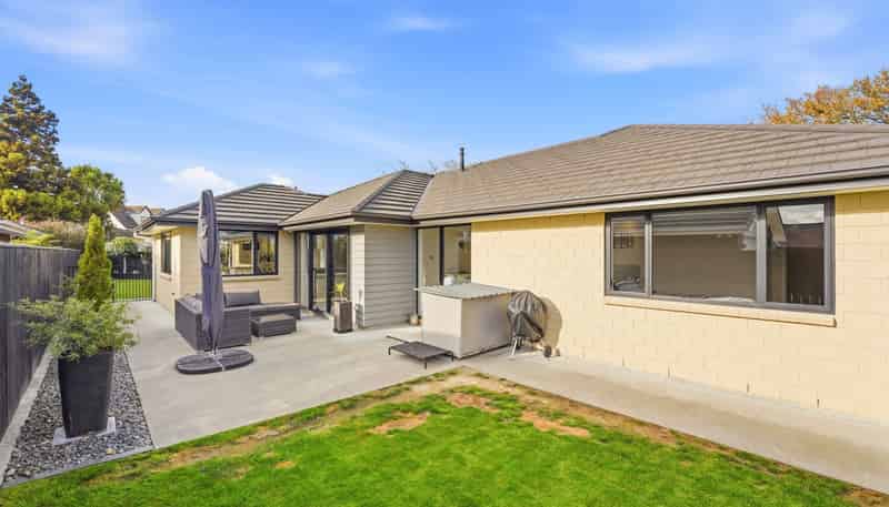 35 Pharazyn Street, Feilding