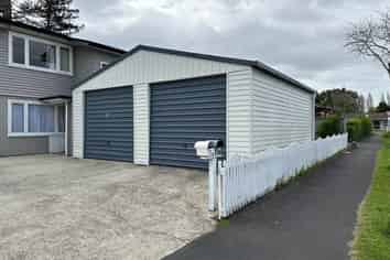 1/4 Richan Street, Glenview