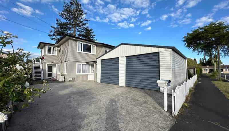 1/4 Richan Street, Glenview