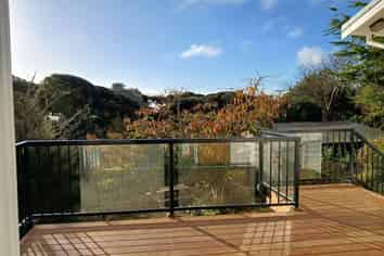 10 Toenga Road, Pukerua Bay