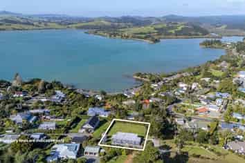 33 Colonel Mould Drive, Mangonui