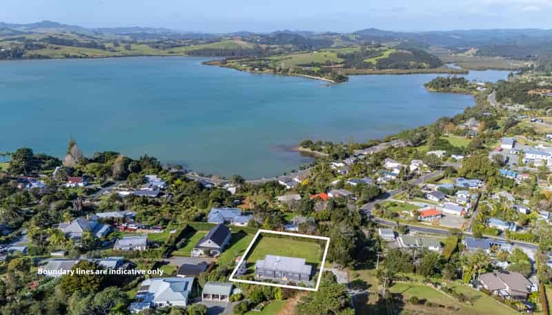 33 Colonel Mould Drive, Mangonui