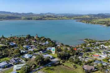 33 Colonel Mould Drive, Mangonui