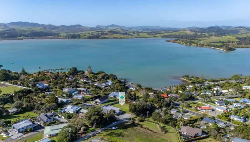 33 Colonel Mould Drive, Mangonui