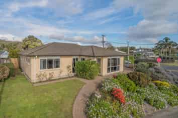 50A Kiwi Esplanade, Mangere Bridge