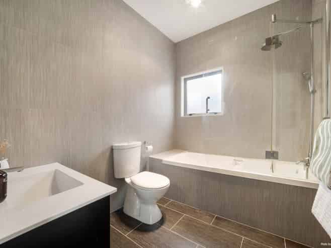 1187 Whangaparaoa Road, Gulf Harbour