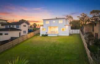 1187 Whangaparaoa Road, Gulf Harbour