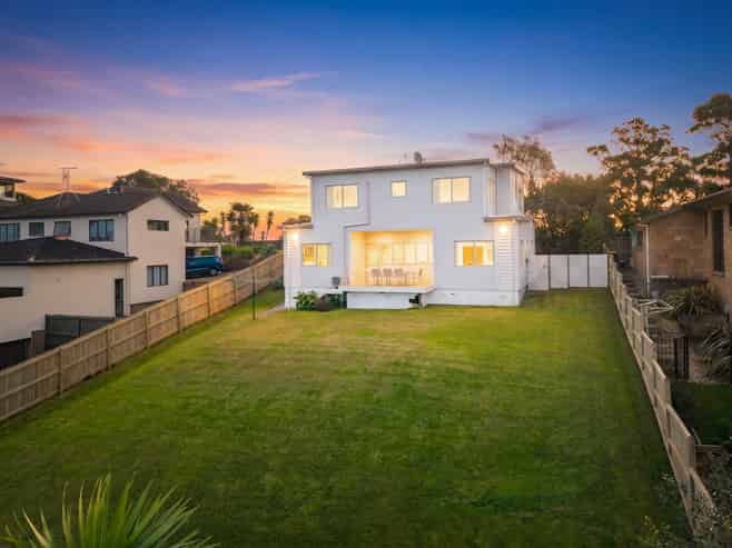 1187 Whangaparaoa Road, Gulf Harbour