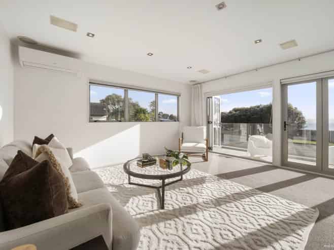 1187 Whangaparaoa Road, Gulf Harbour