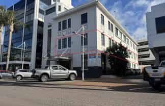 Rare full floor CBD opportunity + 10 parks