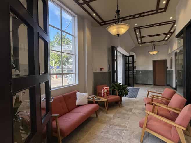 Rare full floor CBD opportunity + 10 parks