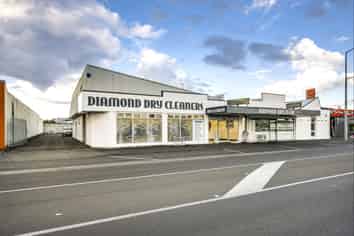 Expansive commercial freehold site in hastings