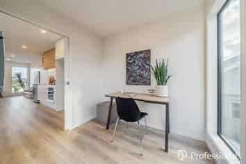 2/123 Knights Road, Central Hutt