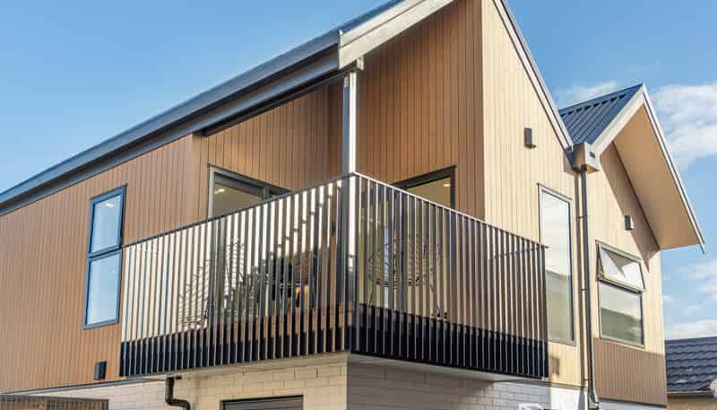 2/123 Knights Road, Central Hutt