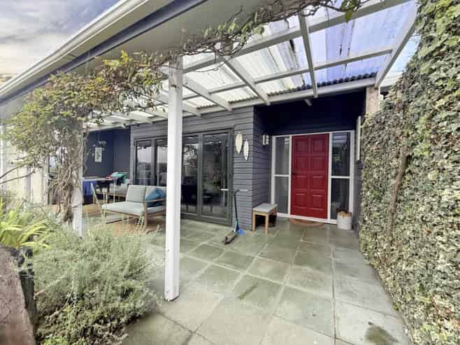 94 Lakewood Drive, Nukuhau