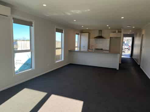 92 Pragma Rise, Rototuna North