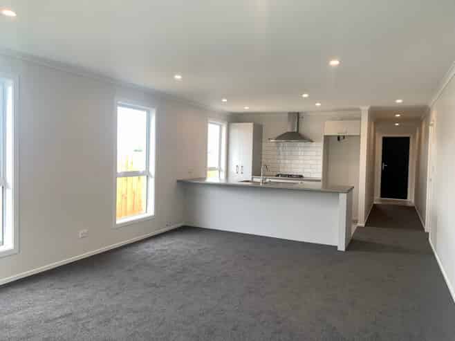 92 Pragma Rise, Rototuna North