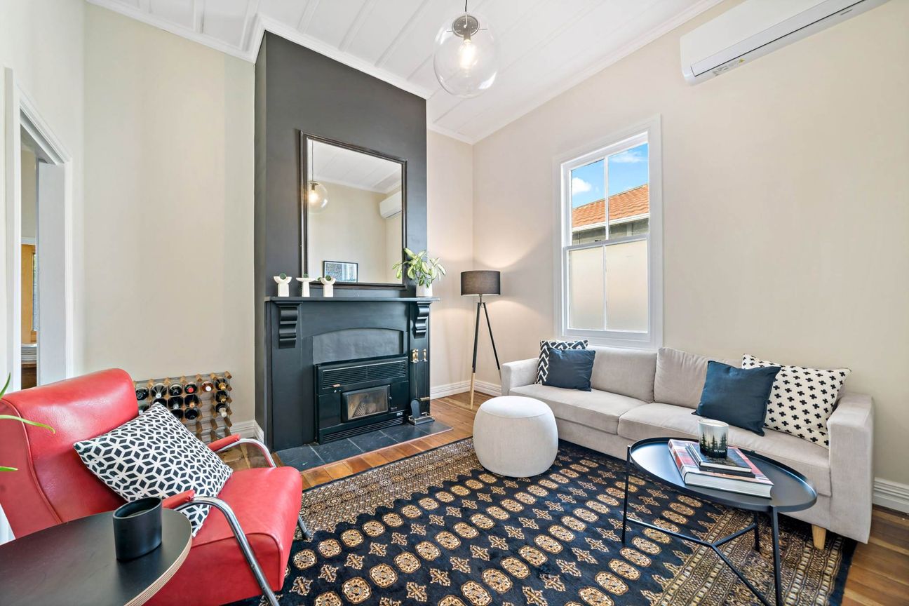 4 BEDROOMS VILLA IN ONEHUNGA - Aanzicht 2