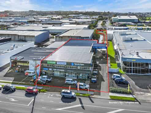 ROAD FRONT INDUSTRIAL - FULLY TENANTED INVESTMENT
