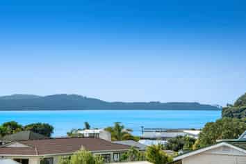 15  Kawau View Road, Snells Beach