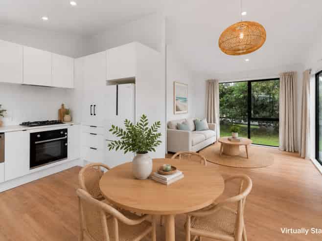 42 Norfolk Crescent, Otaki Beach