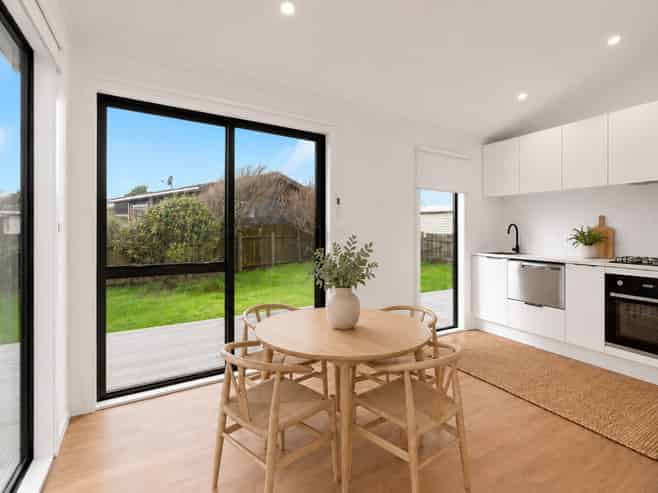 42 Norfolk Crescent, Otaki Beach