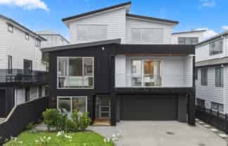 18 Windlass Street, Long Bay