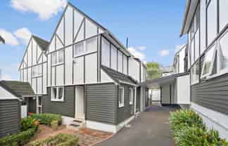 7/23 Cleary Road, Panmure