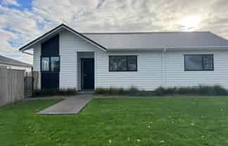 51 Marumaru Street, Marton