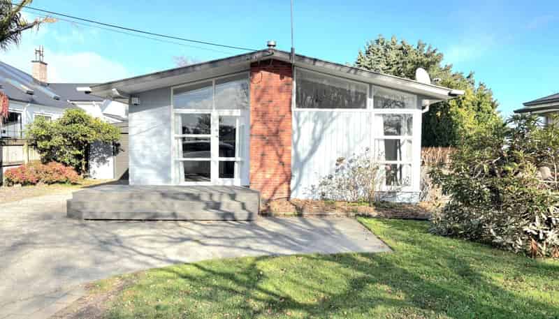 13 Nelson Street, Feilding