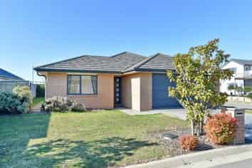 58 Mary Ellen Street, Pegasus