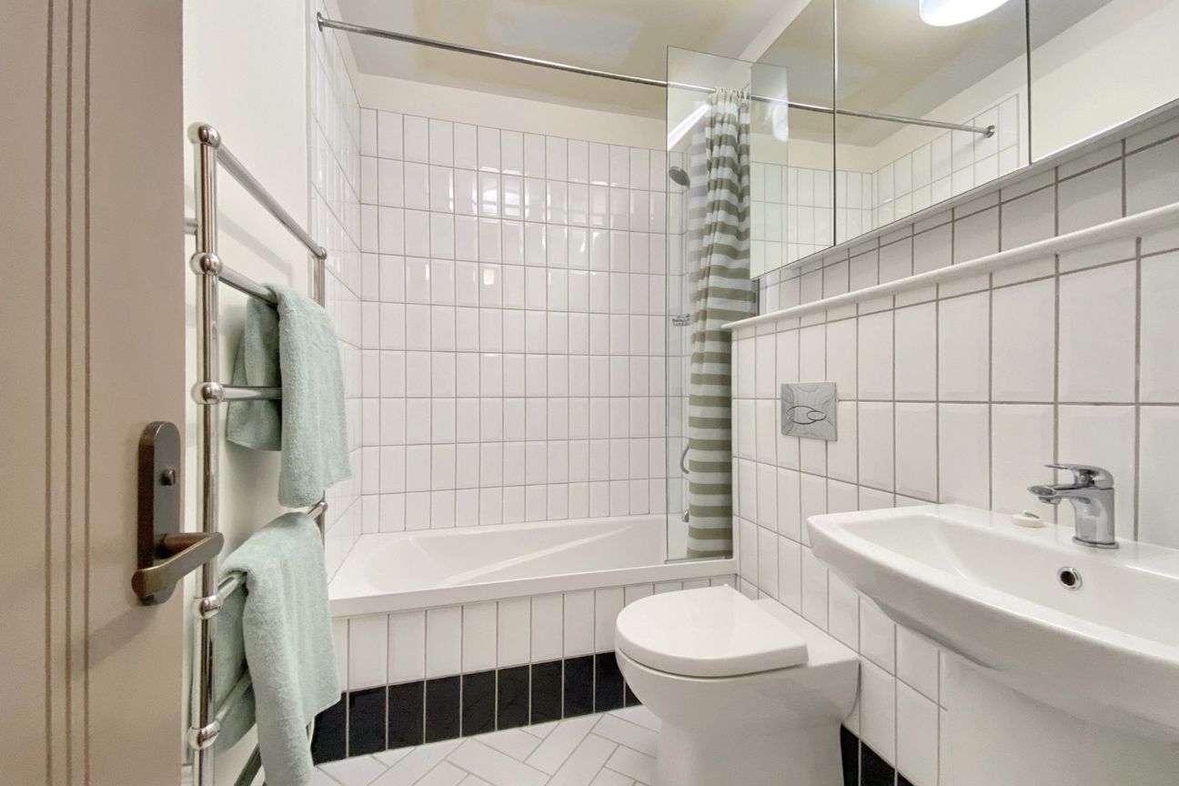 Welcome to apartment 102 in Kriza Apartments - Widok 6