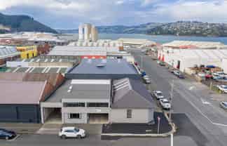 Occupy or Invest - Warehousing/Offices