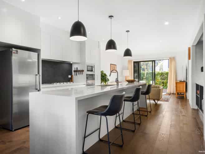 8 Jack Seabrook Road, Hobsonville