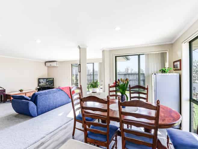 19 Nobleman Place, Hamilton East