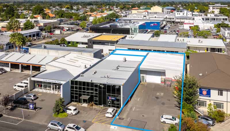 309 Avenue Road East, Hastings