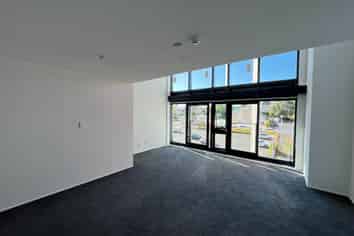 13F/30 Westward Ho Road, Glen Eden
