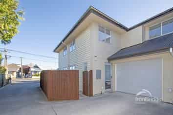 506A Barbadoes Street, Edgeware