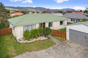 33 Rosewood Place, Paraparaumu