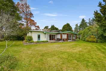 3122 Highway 50, Takapau
