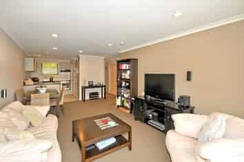 13/8 Monte Cassino Place, Birkenhead