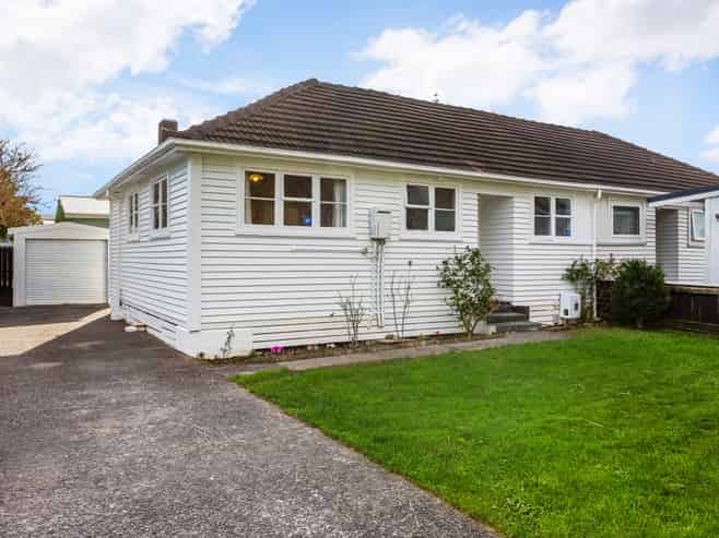 9 Atiawa Crescent, Waiwhetu