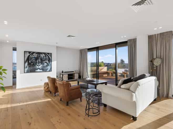 405/359 Cameron Road, Tauranga