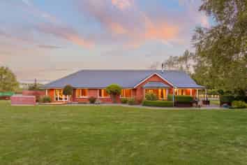 1049 Two Chain Road, Swannanoa