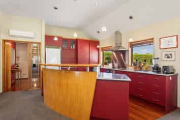 1049 Two Chain Road, Swannanoa