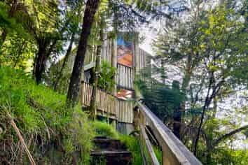 27 Te Tuhi Road, Raglan