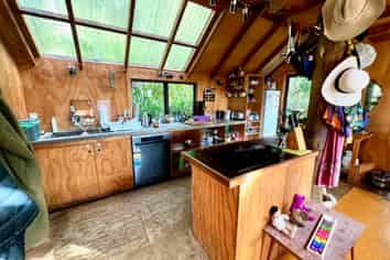 27 Te Tuhi Road, Raglan