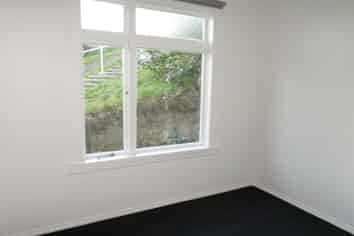 1 St Abbs Place, North Dunedin