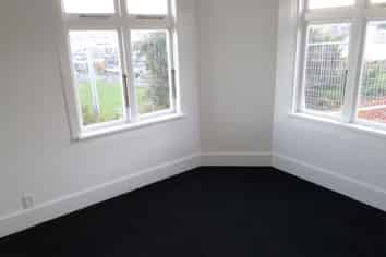 1 St Abbs Place, North Dunedin
