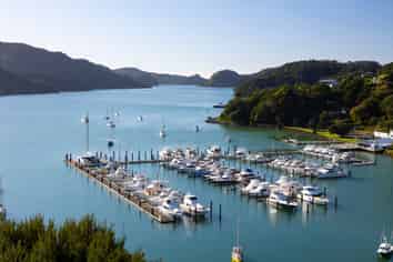 19 Kent Street, WHANGAROA